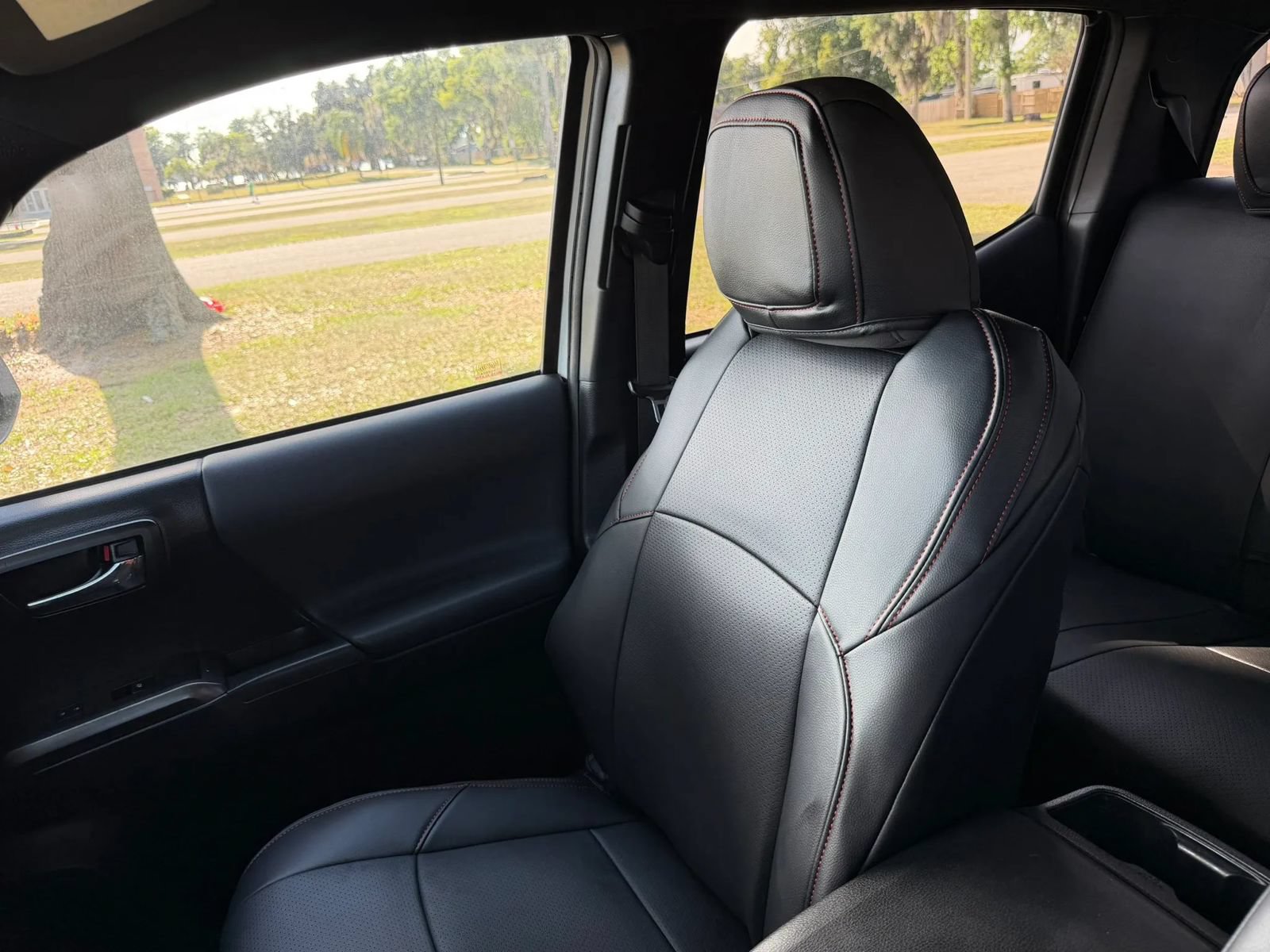 Used 2019 Toyota Tacoma TRD Sport w/ Technology Package AWD/4WD image 43