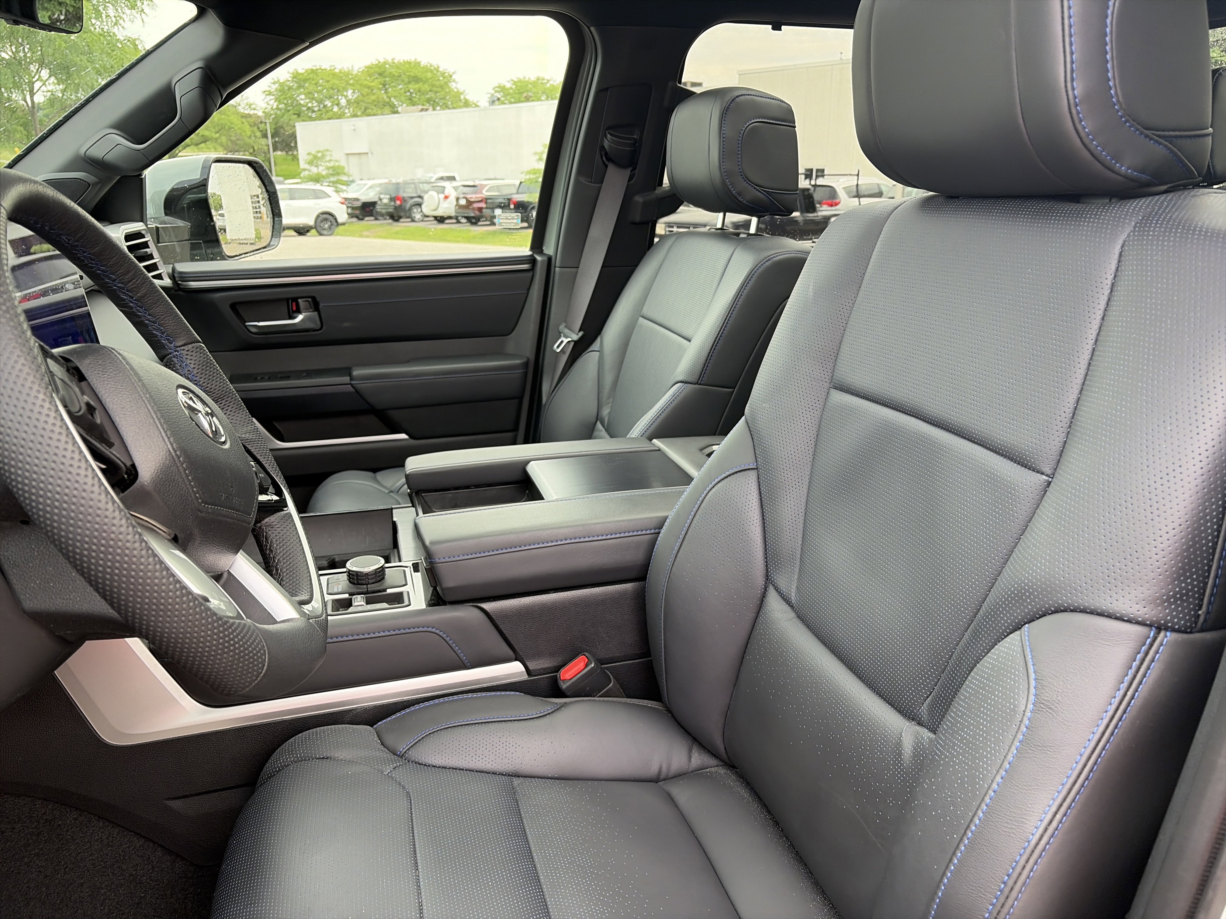 Used 2024 Toyota Tundra Platinum AWD/4WD image 20