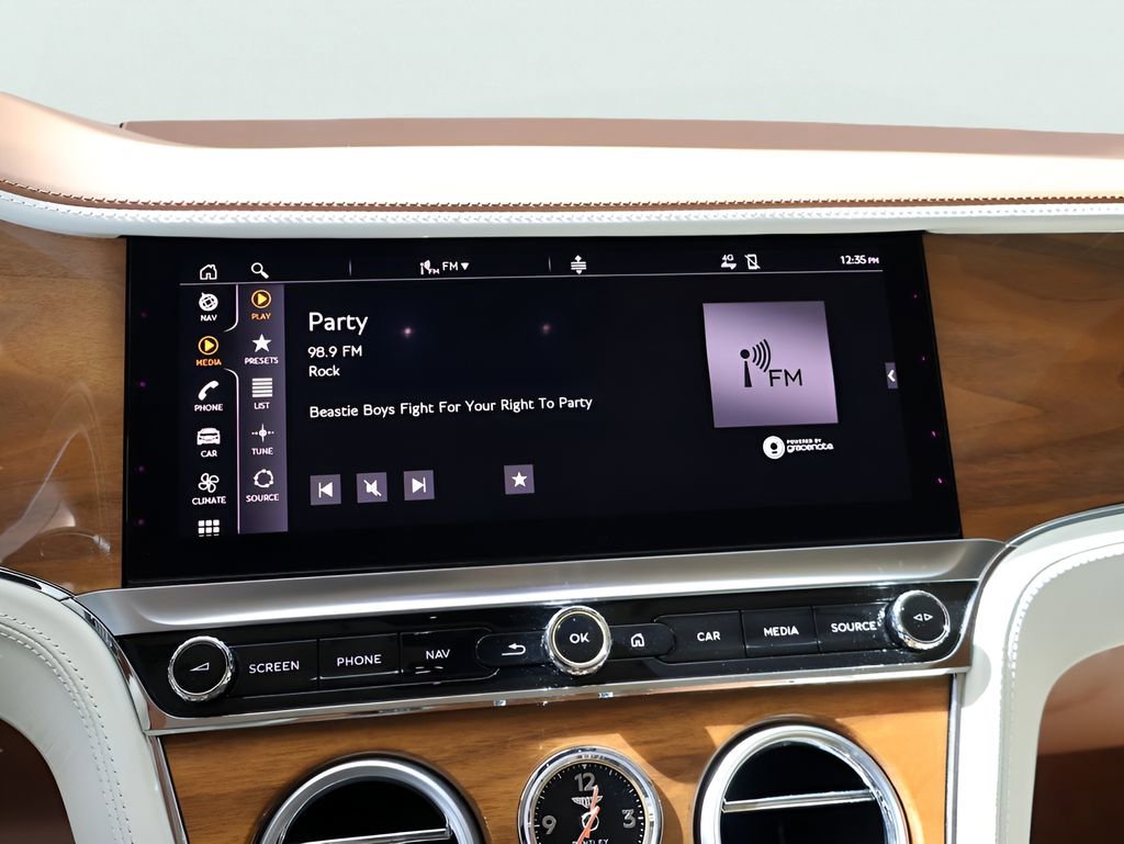 Used 2024 Bentley Continental GT image 23