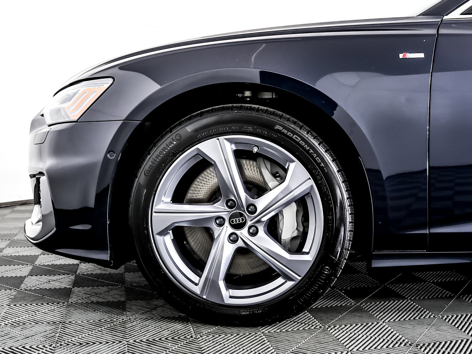 New 2025 Audi A6 3.0T Prestige image 5