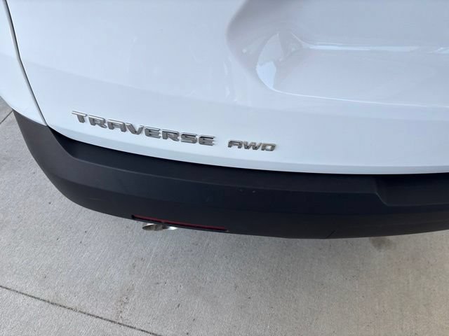 Used 2023 Chevrolet Traverse LT AWD/4WD image 12