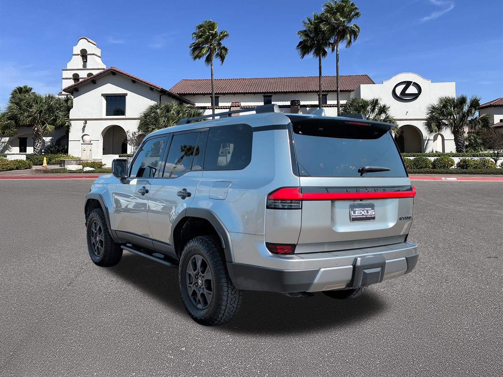Certified 2025 Lexus GX 550 AWD/4WD image 4
