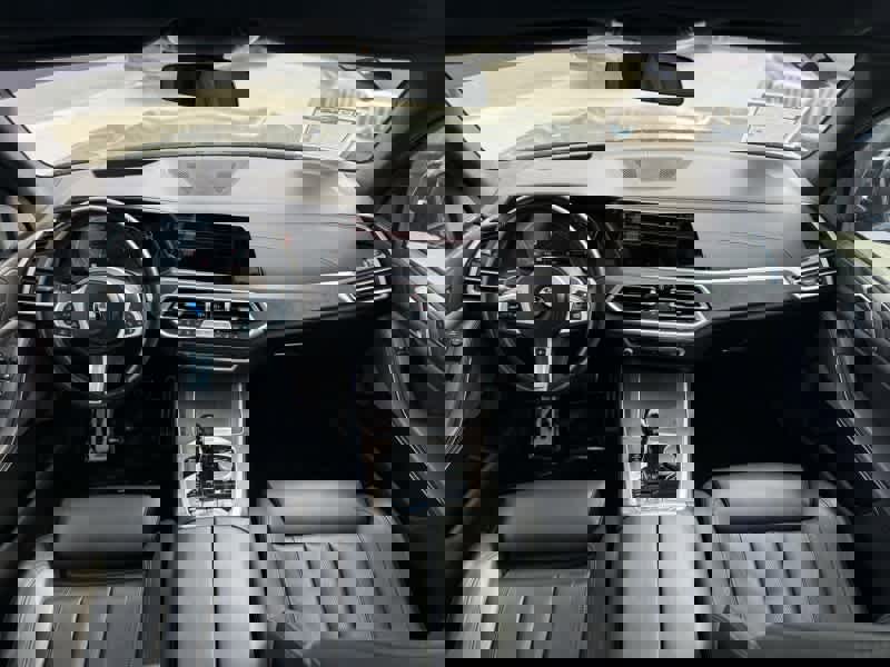 Used 2021 BMW X5 xDrive40i w/ M Sport Package image 23