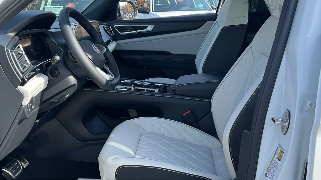 New 2026 Volkswagen Atlas Cross Sport SEL Premium R-Line image 17