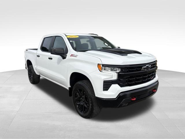 Used 2025 Chevrolet Silverado 1500 LT Trail Boss w/ Convenience Package II AWD/4WD image 8