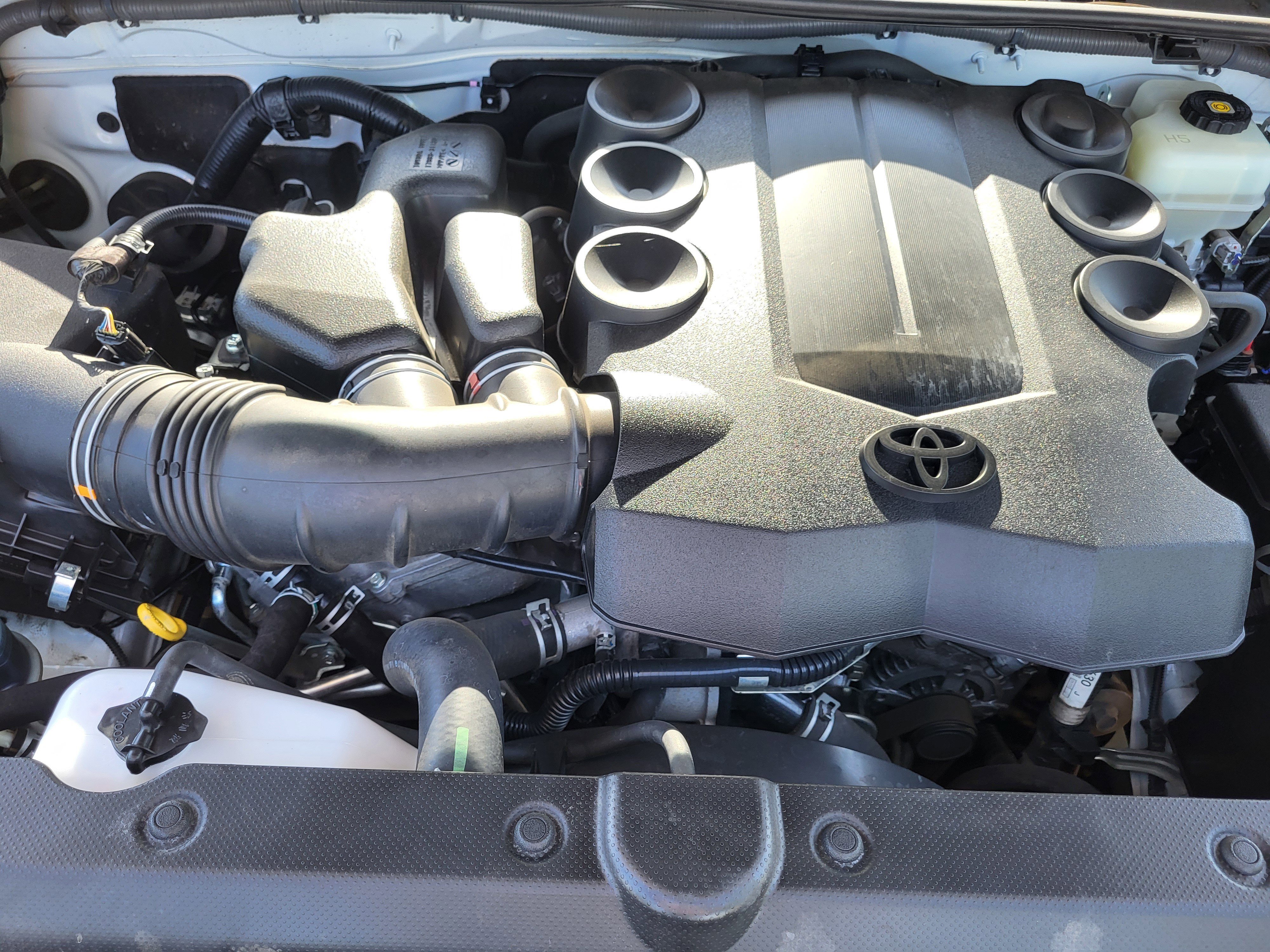 Used 2018 Toyota 4Runner TRD Off-Road Premium AWD/4WD image 26