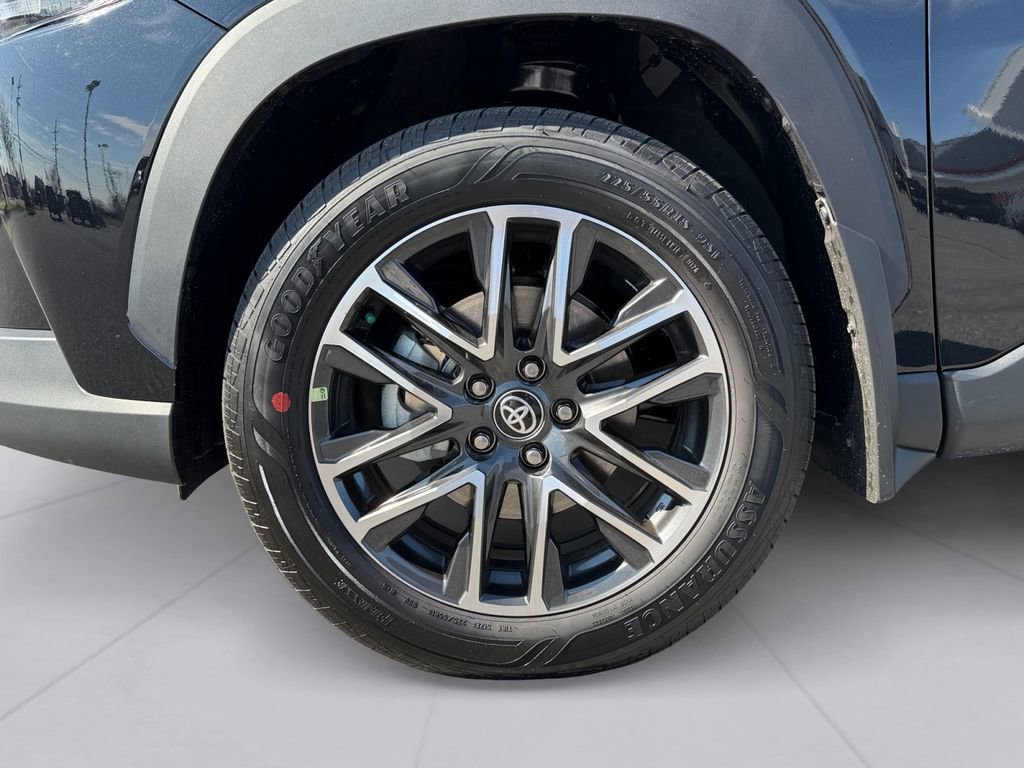 Certified 2026 Toyota Corolla Cross XLE w/ Convenience Package image 9