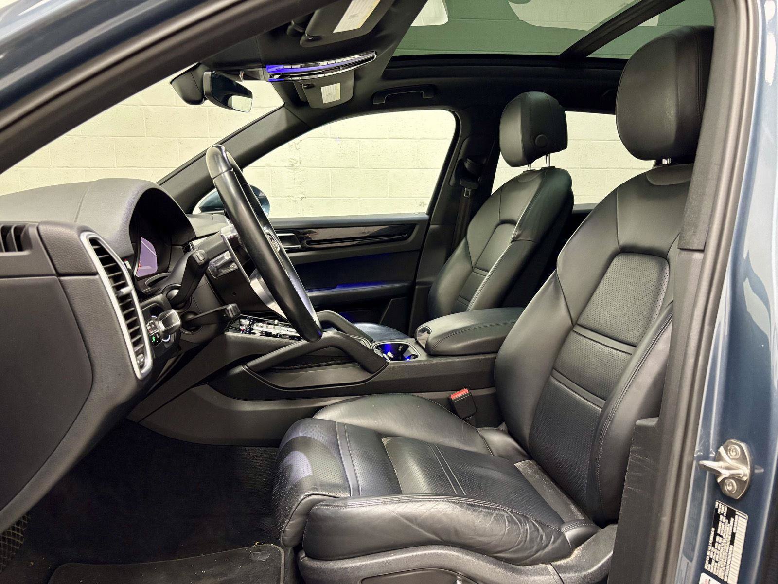 Used 2019 Porsche Cayenne AWD/4WD image 16