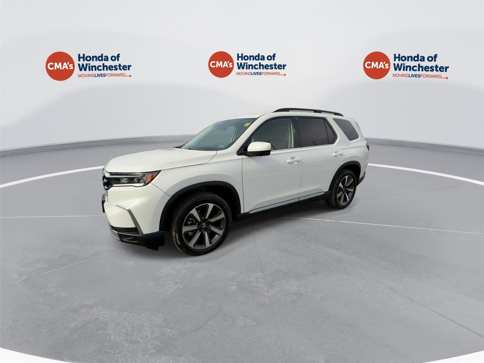 Used 2024 Honda Pilot Elite image 4