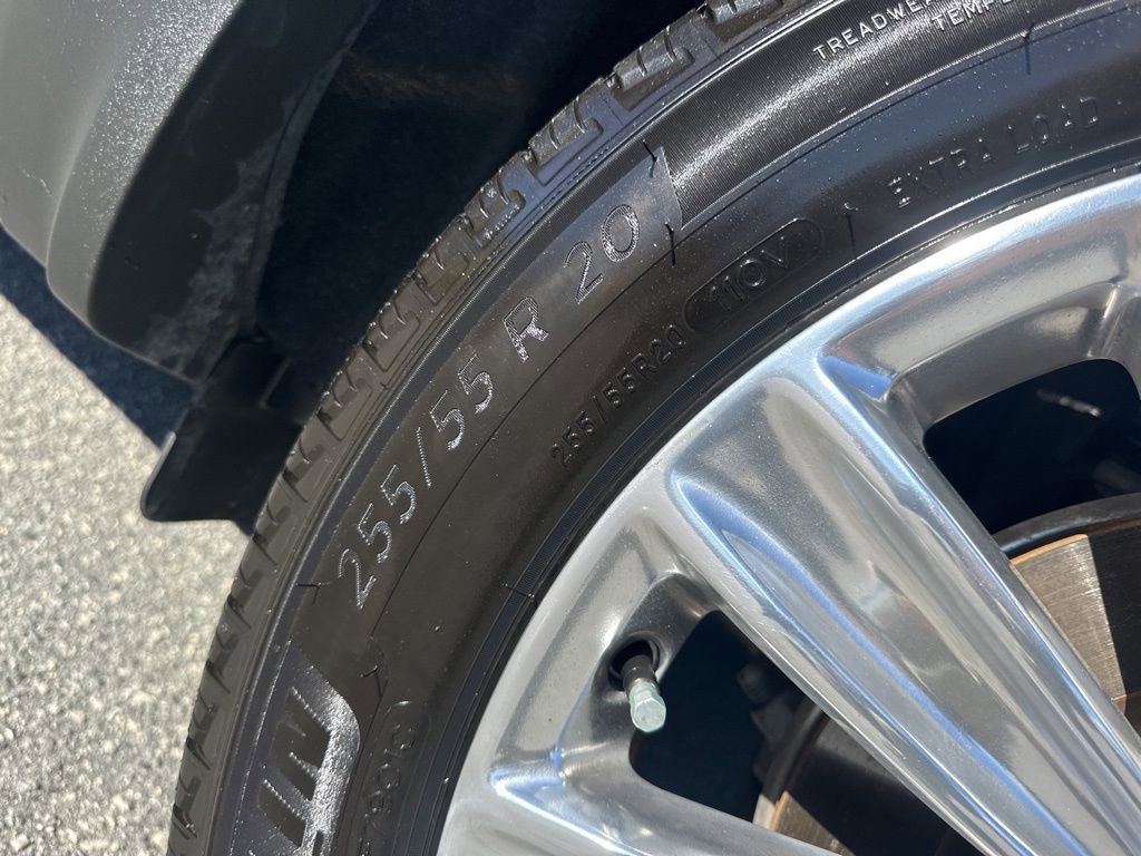 Used 2021 Ford Explorer Limited w/ Hybrid Equipment Group 310A image 38