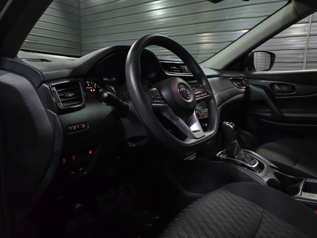 Used 2020 Nissan Rogue S image 10