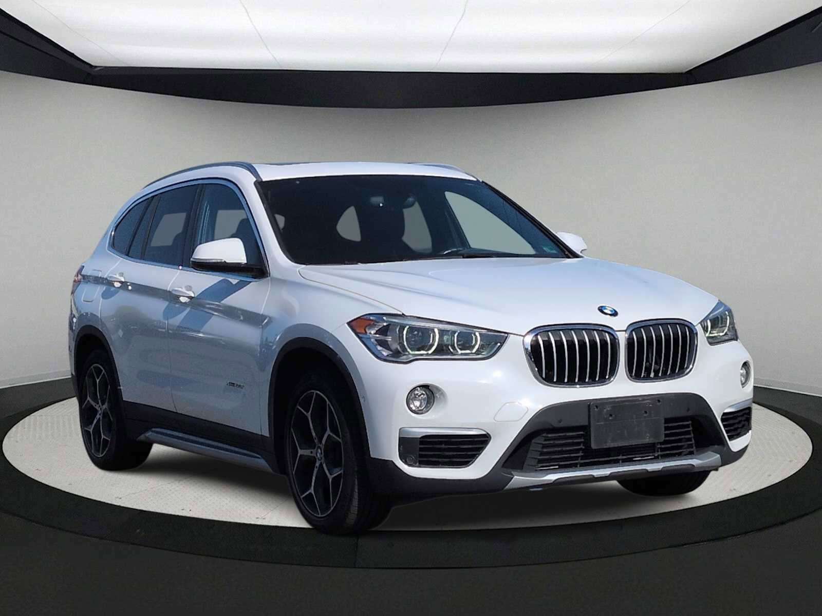 Used 2016 BMW X1 xDrive28i AWD/4WD image 2