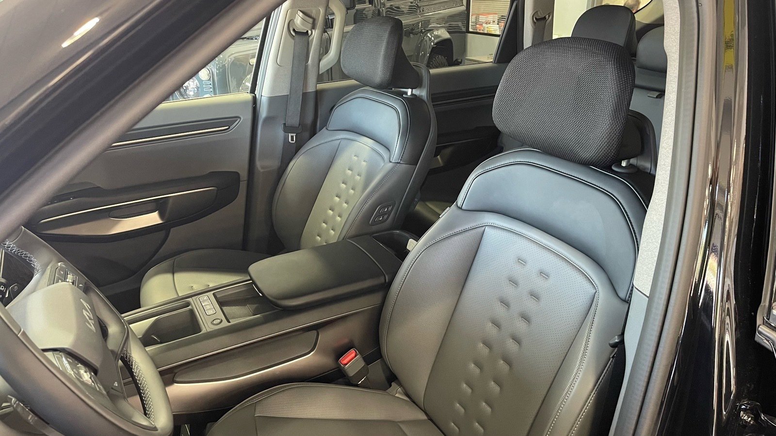 Used 2026 Kia EV9 Wind image 21