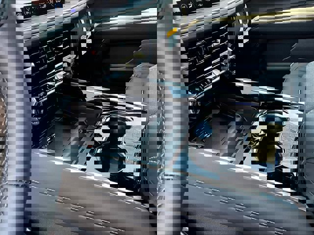 New 2025 Chevrolet Suburban Premier image 12