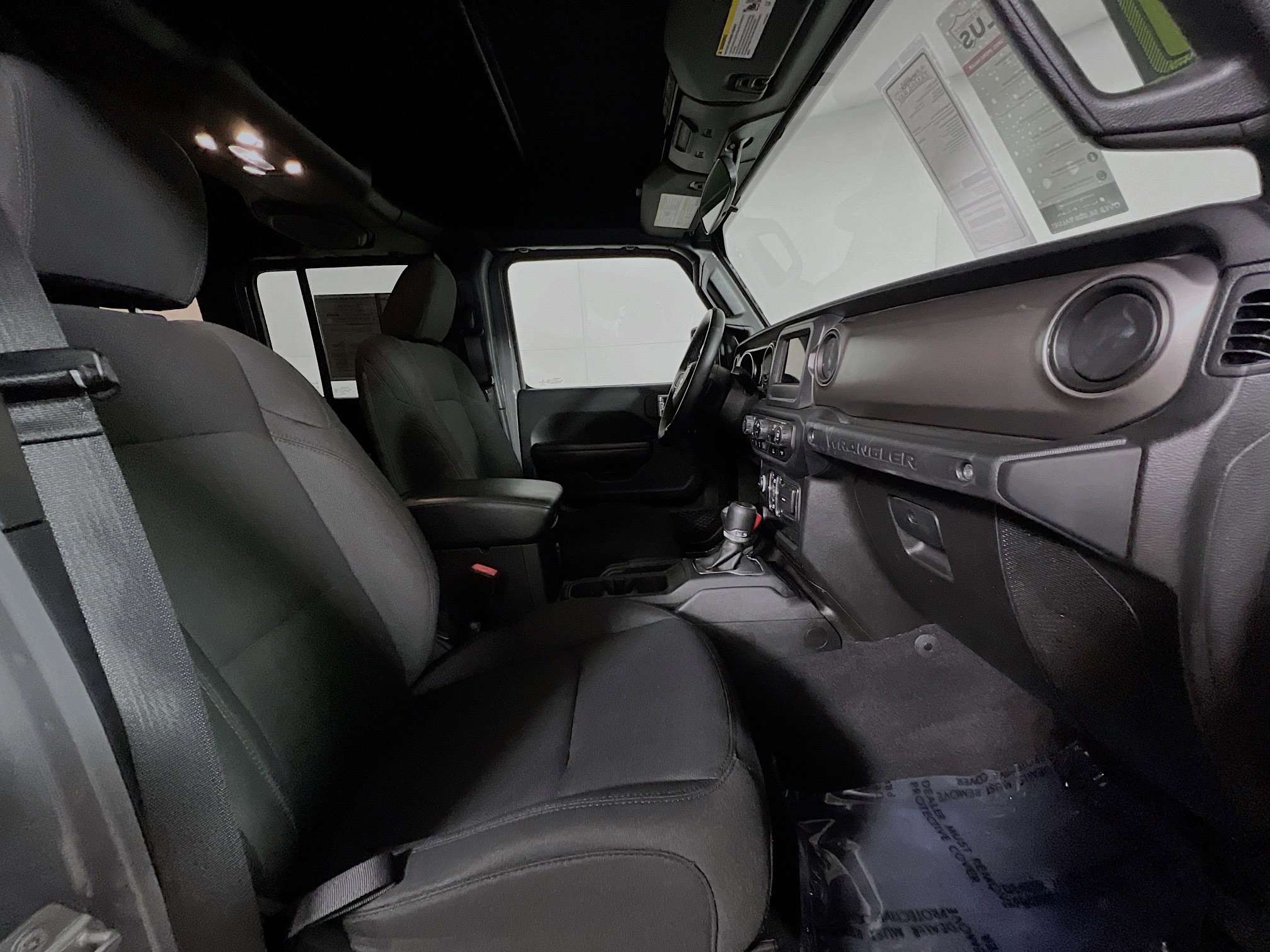 Used 2021 Jeep Wrangler Unlimited Sport image 31