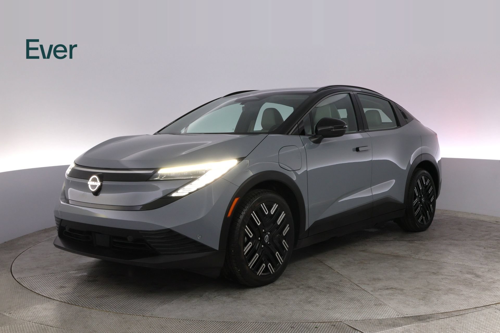 Used 2026 Nissan Leaf Platinum+ FWD image 2
