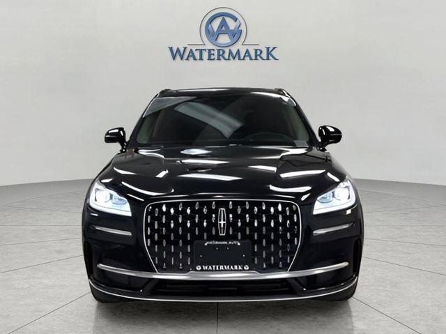 Used 2025 Lincoln Corsair Reserve w/ Equipment Group 202A image 8