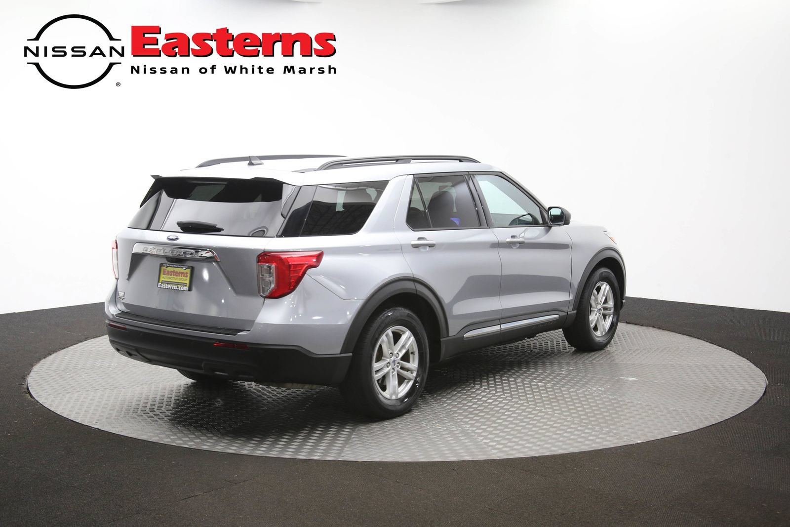Used 2023 Ford Explorer XLT RWD image 35