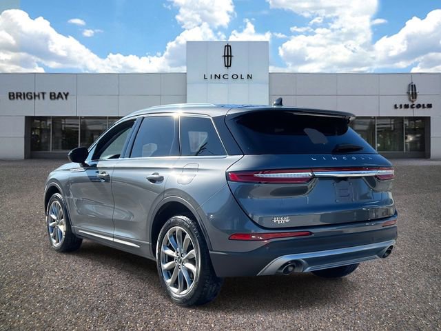 Used 2022 Lincoln Corsair AWD w/ Premium Package image 5