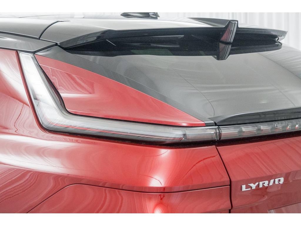 New 2026 Cadillac Lyriq V w/ Exterior Carbon Fiber Package image 10