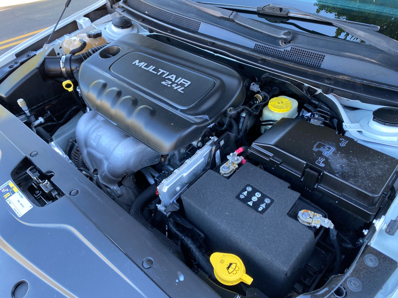 Used 2017 Chrysler 200 Limited Platinum image 18