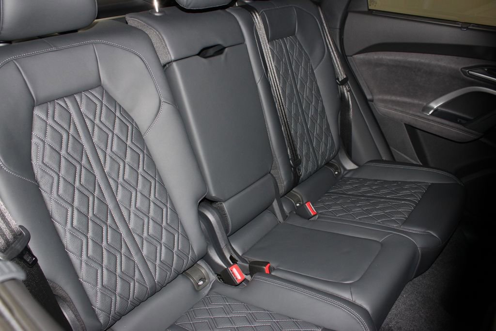 New 2026 Audi SQ5 Premium Plus image 23