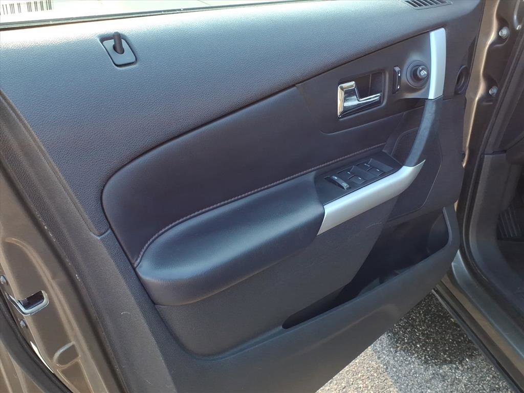 Used 2013 Ford Edge SEL image 3