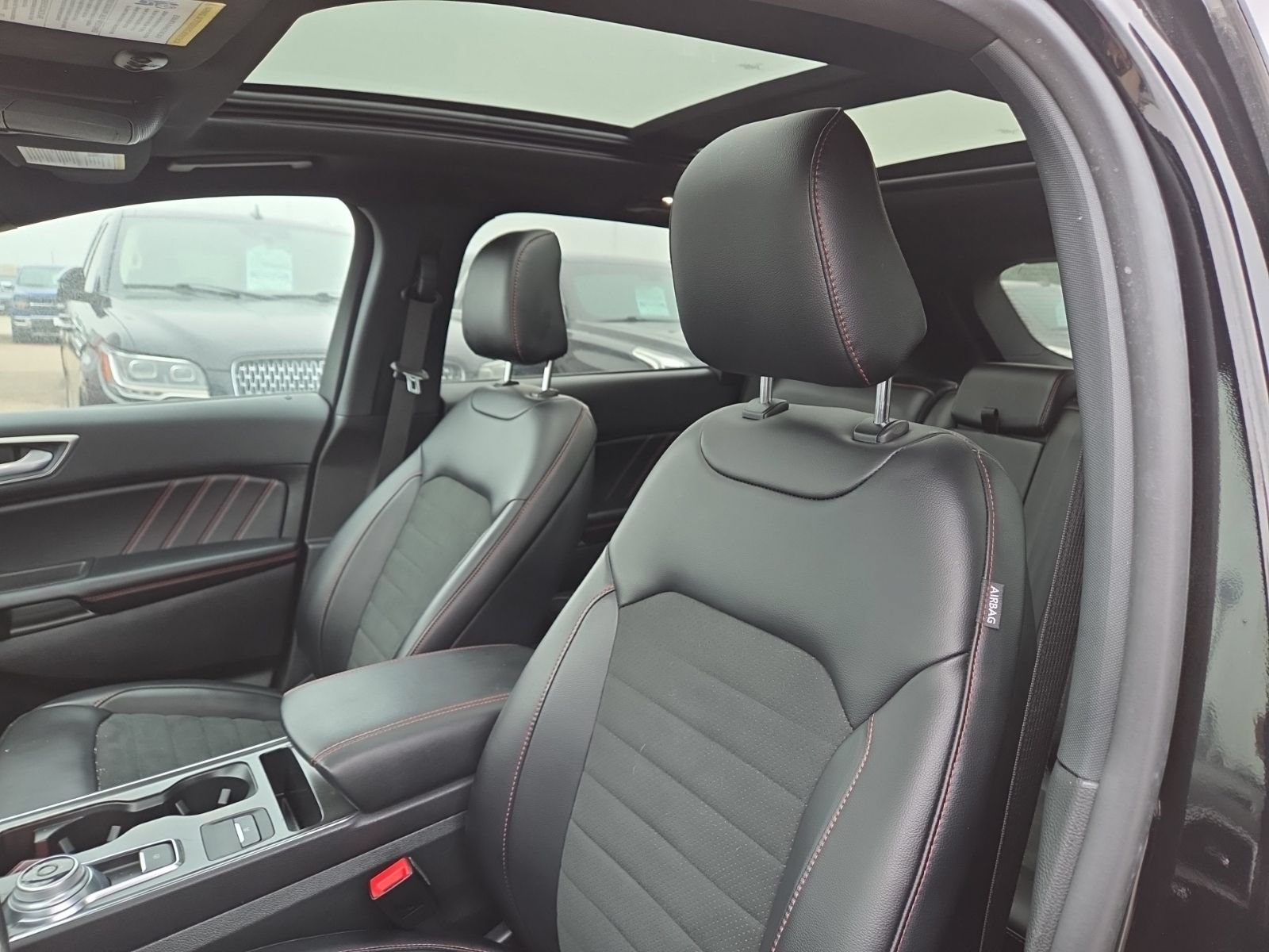 Used 2024 Ford Edge ST-Line AWD/4WD image 9