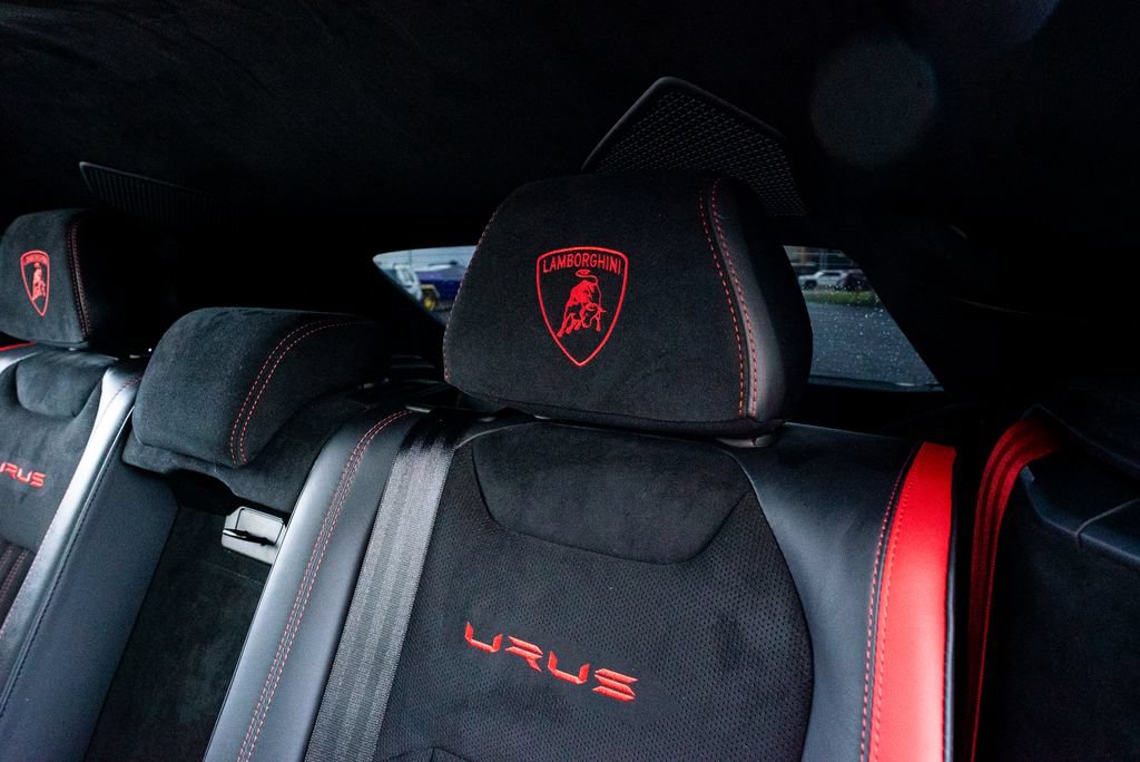 Used 2024 Lamborghini Urus Performante AWD/4WD image 61