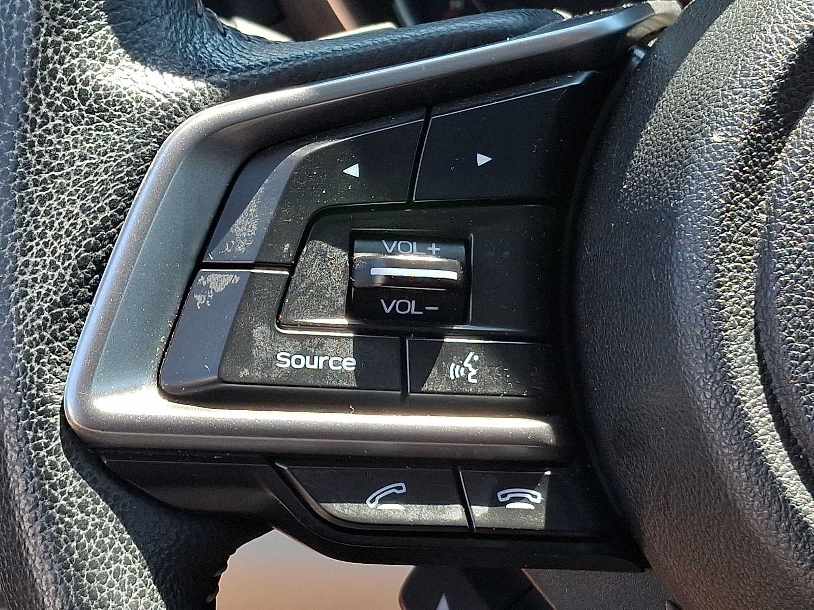 Used 2022 Subaru Ascent Limited w/ Technology Package AWD/4WD image 19