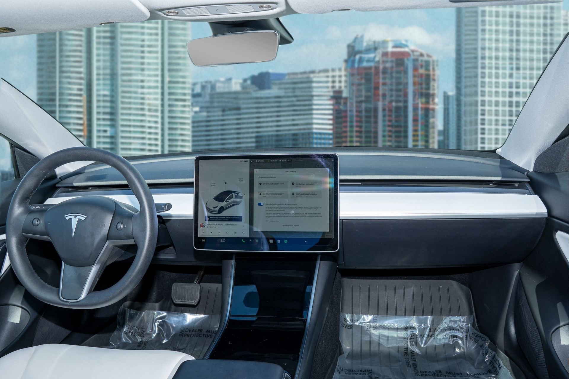 Used 2020 Tesla Model 3 Standard Range Plus image 19