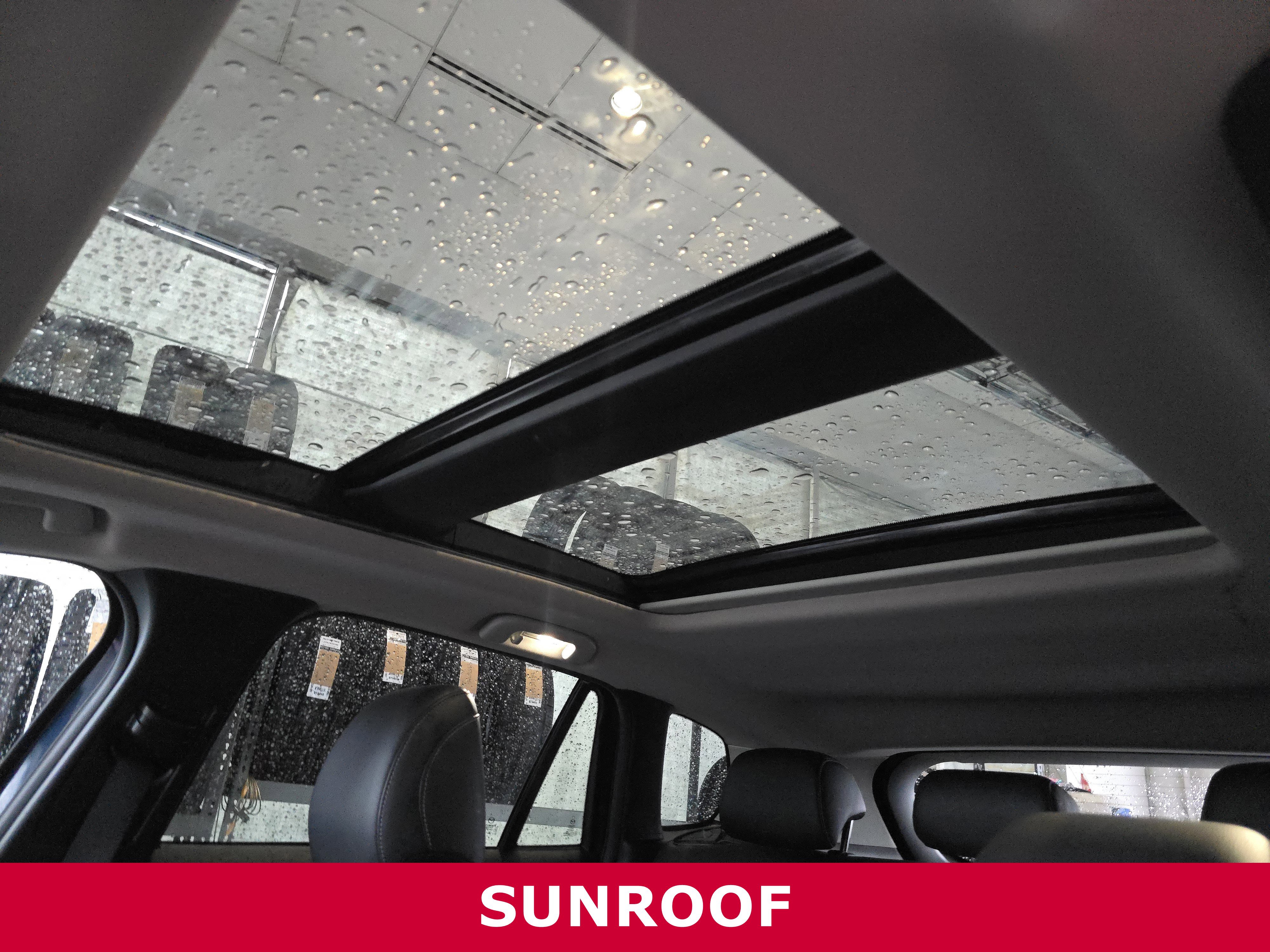 Used 2024 MAZDA CX-50 AWD 2.5 S w/ Premium Package image 2