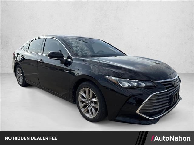 Used 2019 Toyota Avalon XLE w/ Moonroof Package