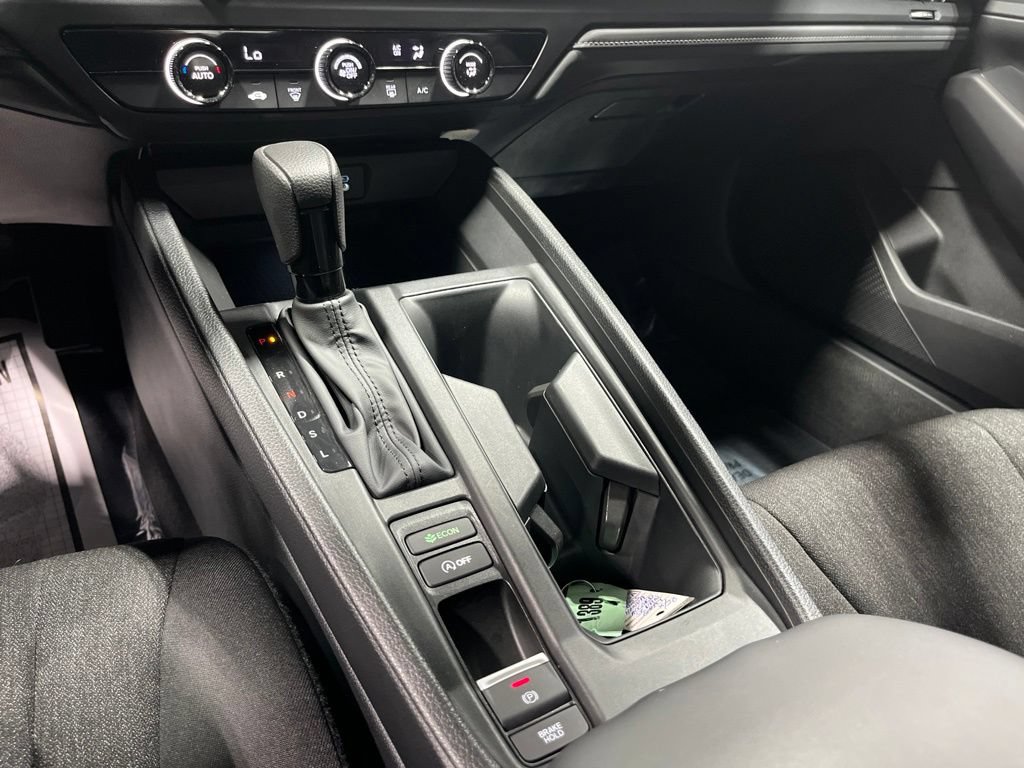 Used 2025 Honda Accord LX image 27