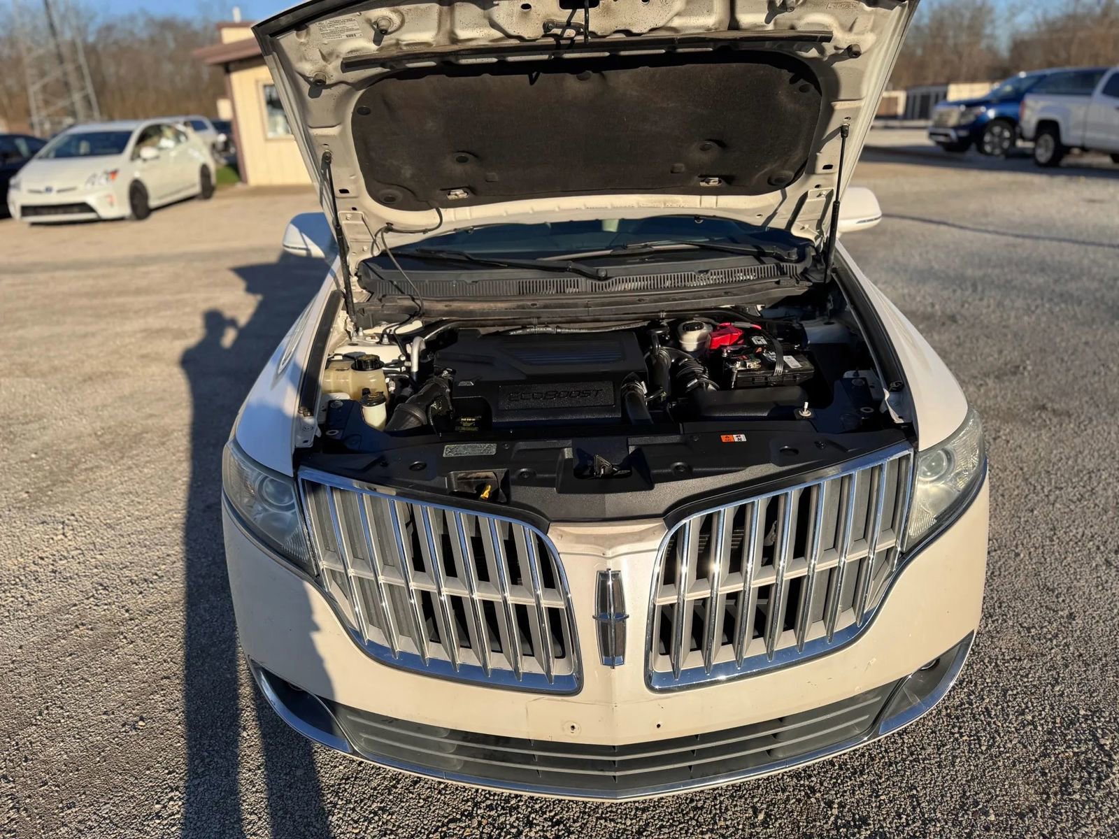 Used 2012 Lincoln MKT AWD image 14