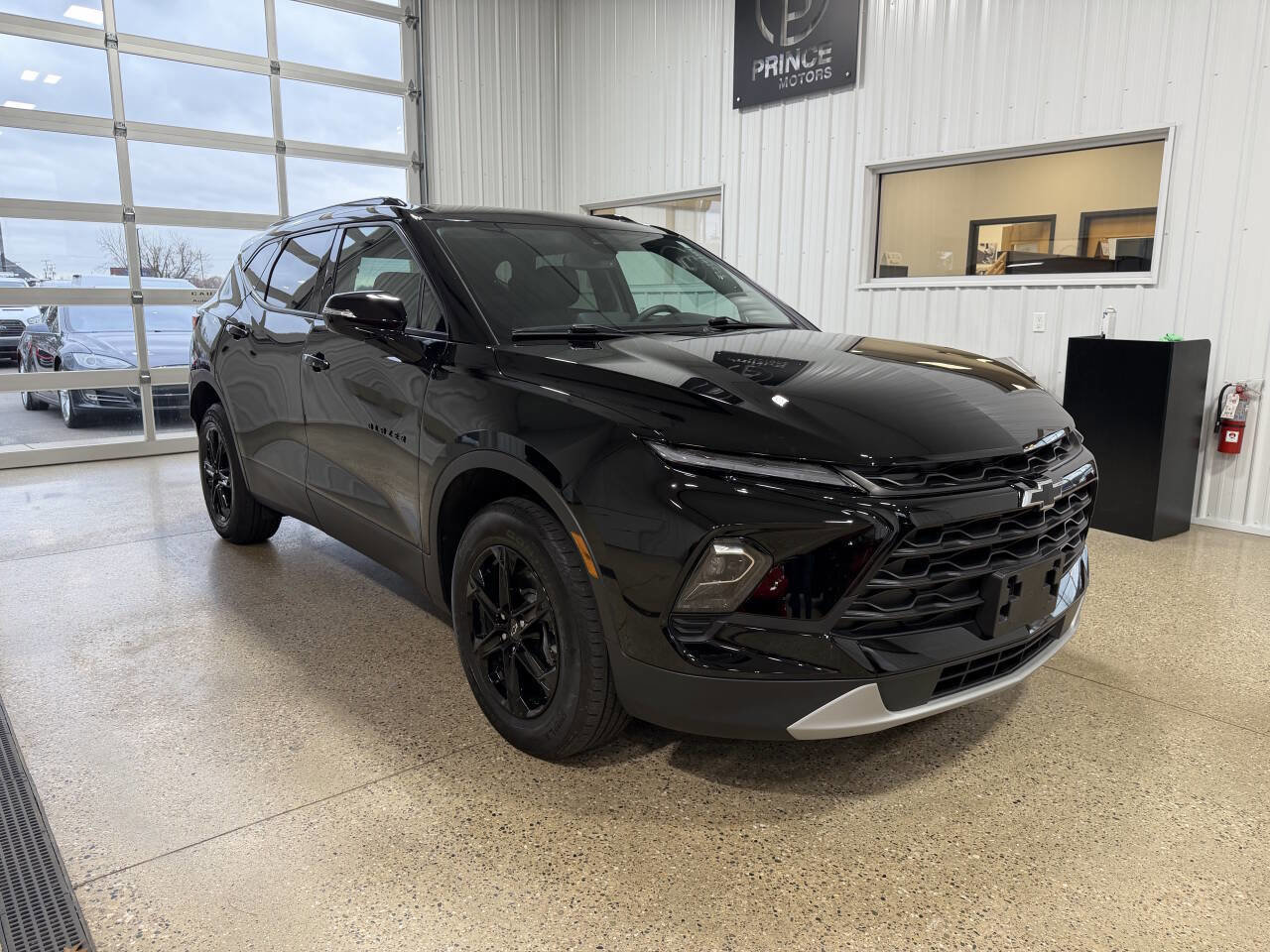 Used 2024 Chevrolet Blazer LT w/ Midnight/Sport Edition image 6