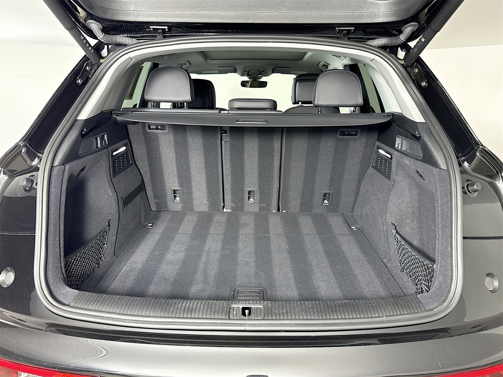 Certified 2024 Audi Q5 2.0T Premium w/ Convenience Package image 26