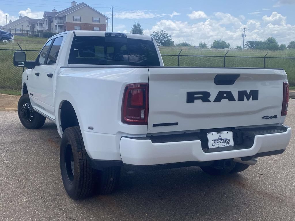 New 2026 RAM 3500 Big Horn AWD/4WD image 35