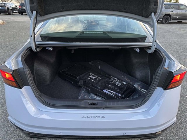 New 2025 Nissan Altima 2.5 SR w/ SR Premium Package image 12