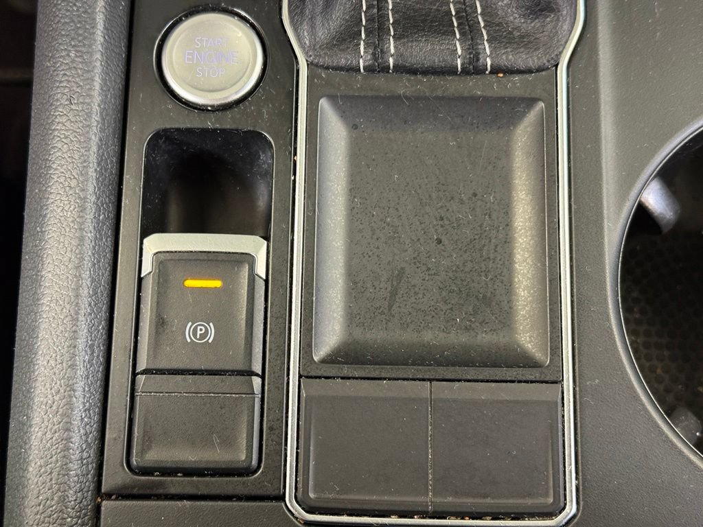 Used 2023 Volkswagen Atlas SE FWD image 45