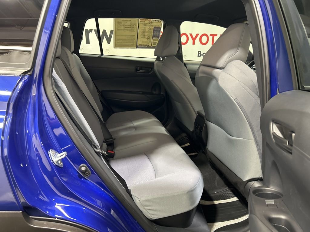 Used 2025 Toyota Corolla Cross AWD Hybrid image 16