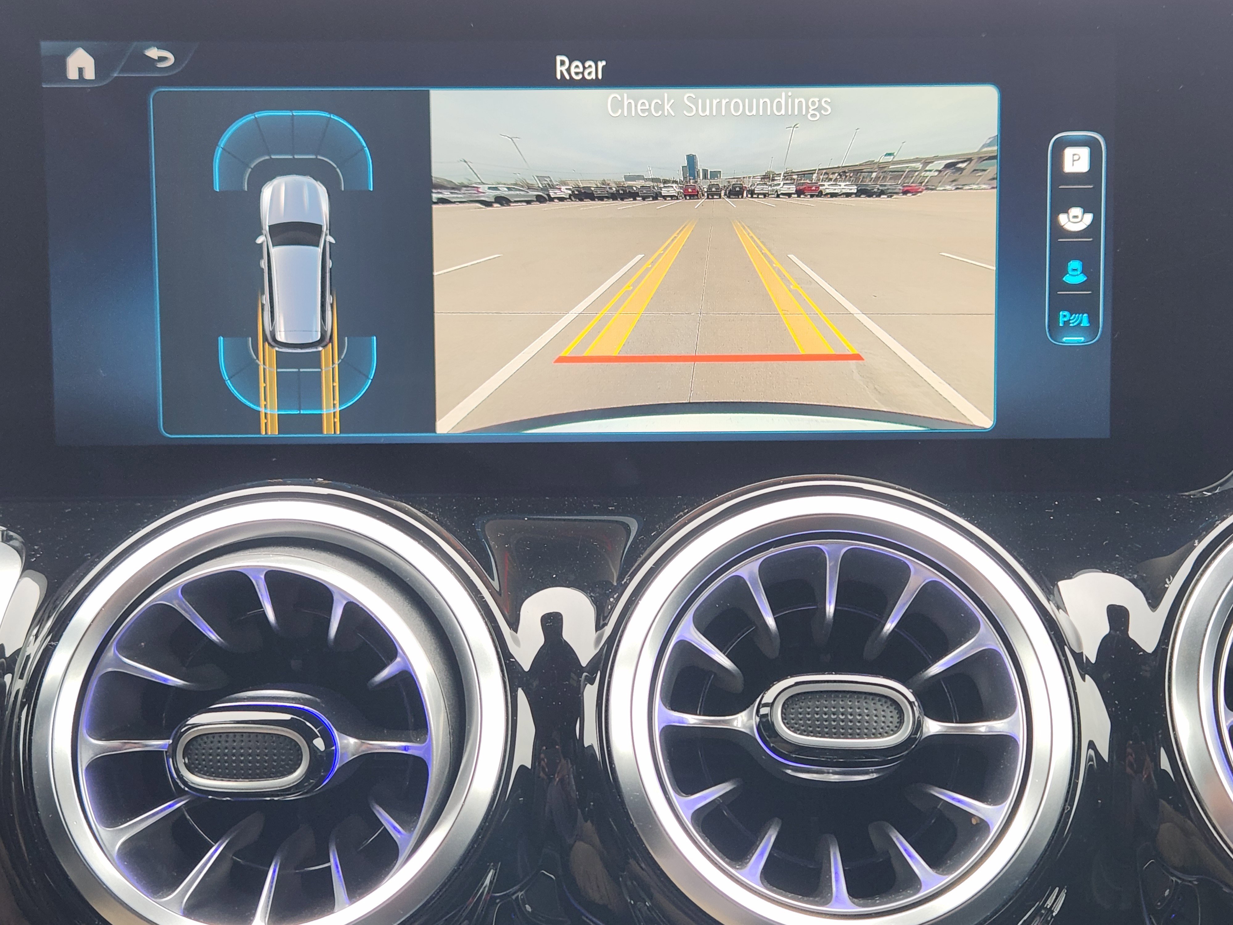 Used 2024 Mercedes-Benz GLB 250 4MATIC image 18