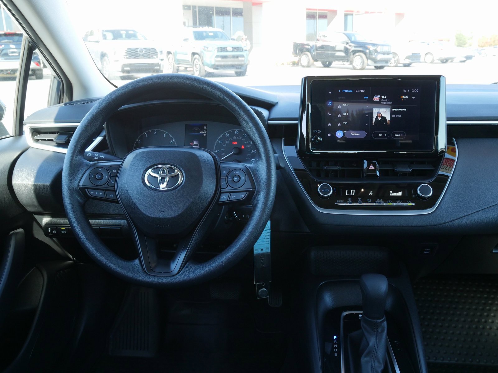 Used 2023 Toyota Corolla LE image 11