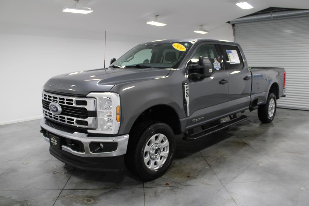 Used 2024 Ford F250 XLT image 4