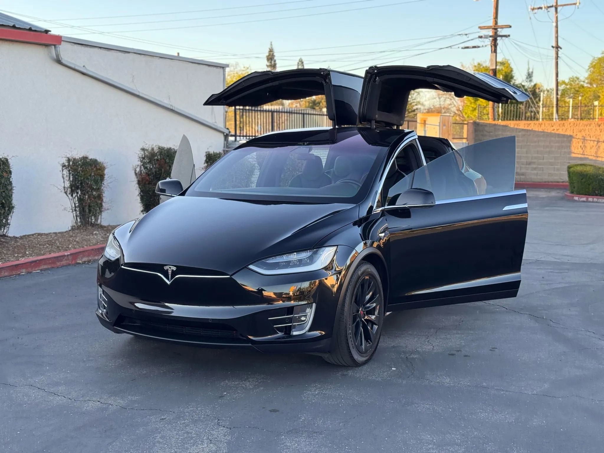 Used 2018 Tesla Model X 75D image 23