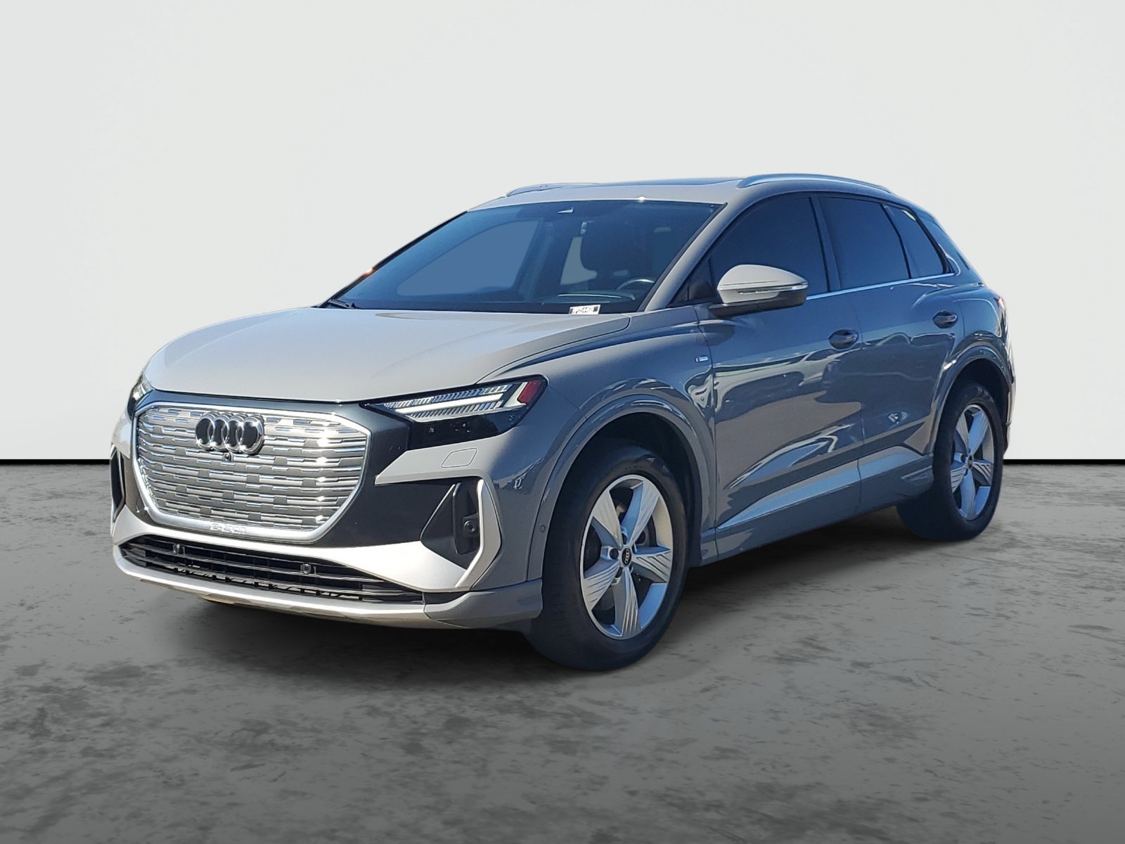 Used 2023 Audi Q4 e-tron Prestige AWD/4WD image 2