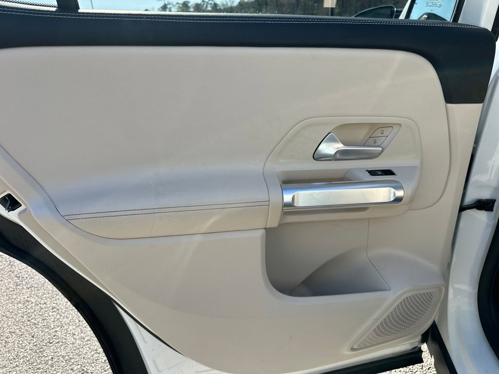 Certified 2023 Mercedes-Benz GLB 250 image 29