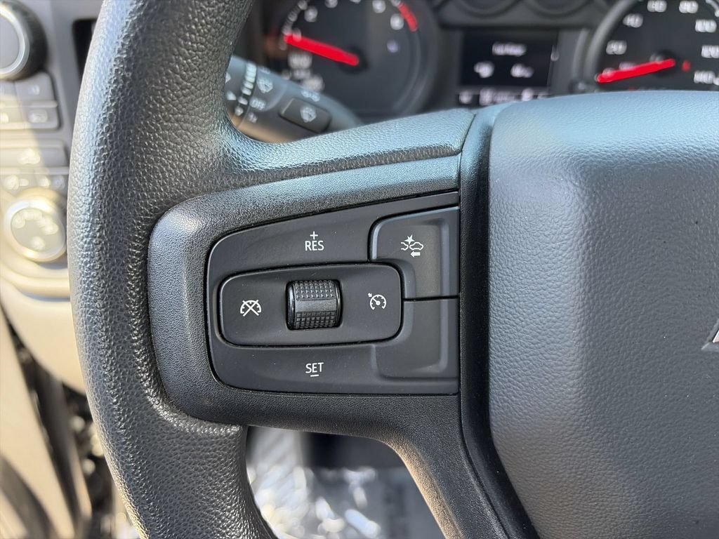 Used 2025 Chevrolet Silverado 1500 W/T w/ WT Value Package AWD/4WD image 15
