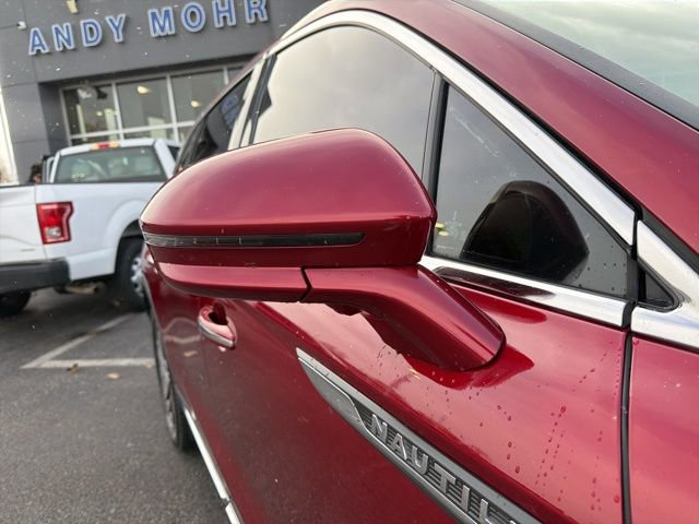 Used 2019 Lincoln Nautilus Reserve image 7