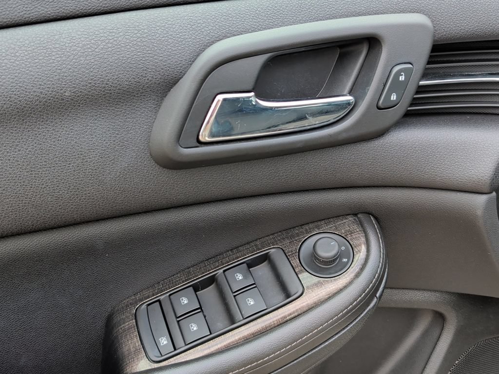 Used 2016 Chevrolet Malibu LT w/ Power Convenience Package FWD image 15